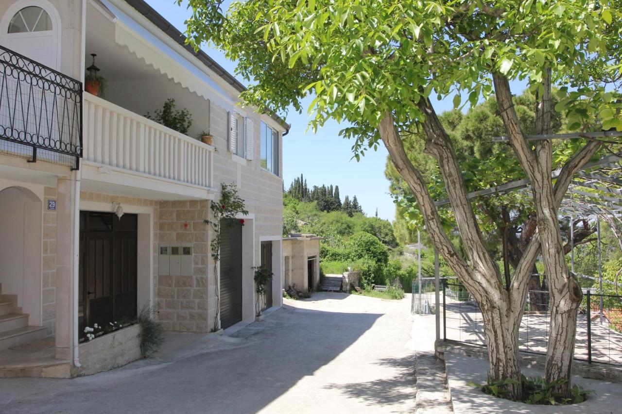 Holiday House Pine Tree Nerezisca Luaran gambar