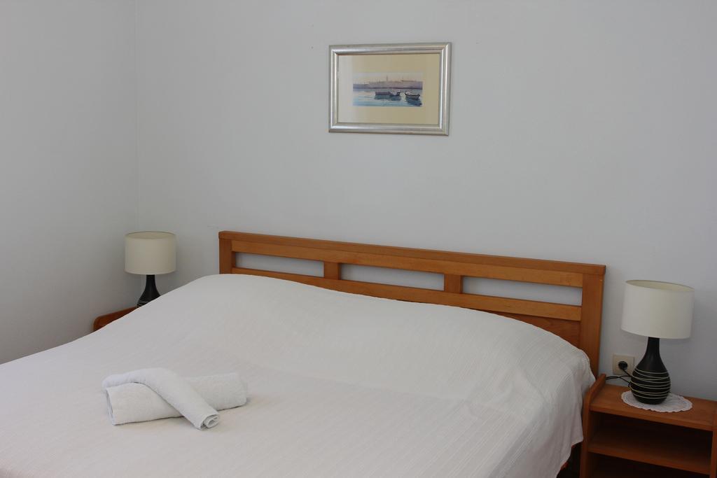 Holiday House Pine Tree Nerezisca Luaran gambar