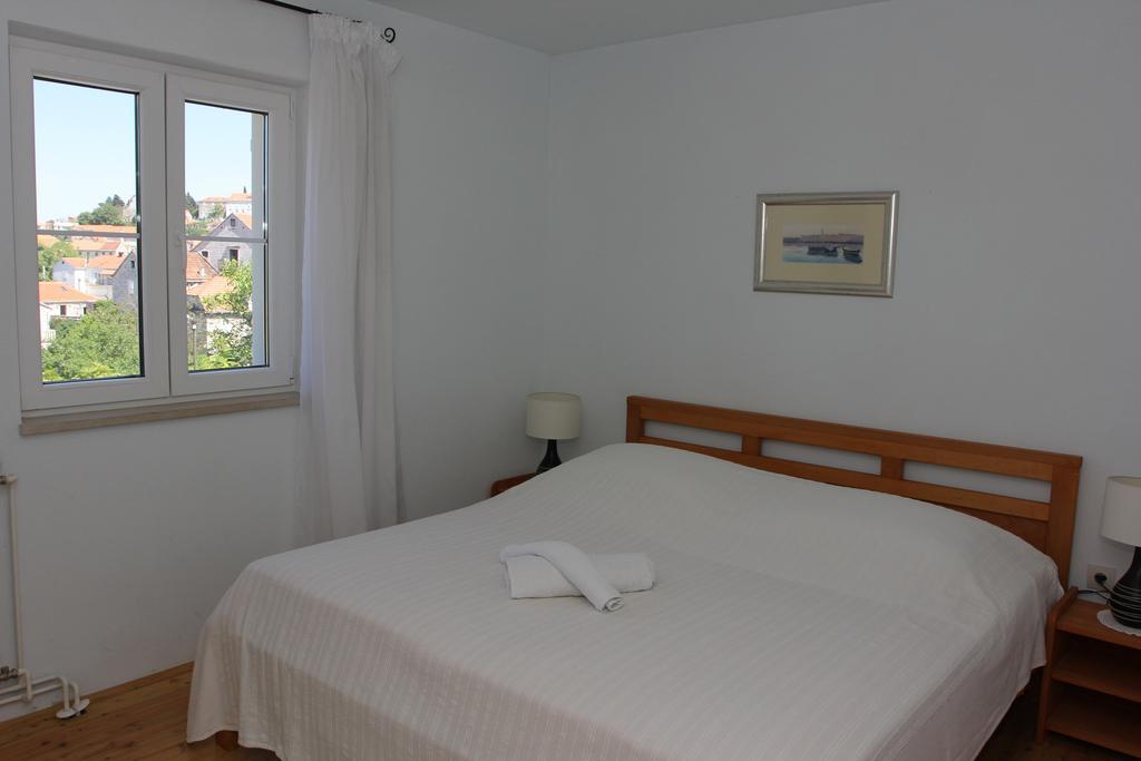 Holiday House Pine Tree Nerezisca Luaran gambar