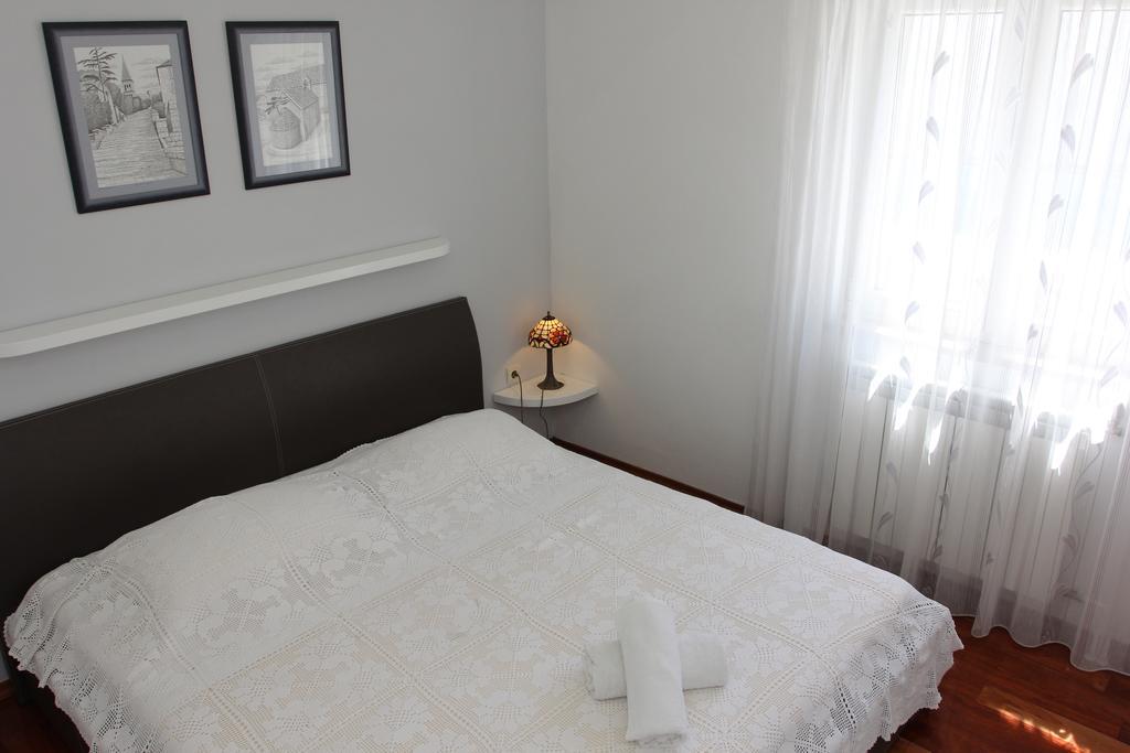 Holiday House Pine Tree Nerezisca Luaran gambar